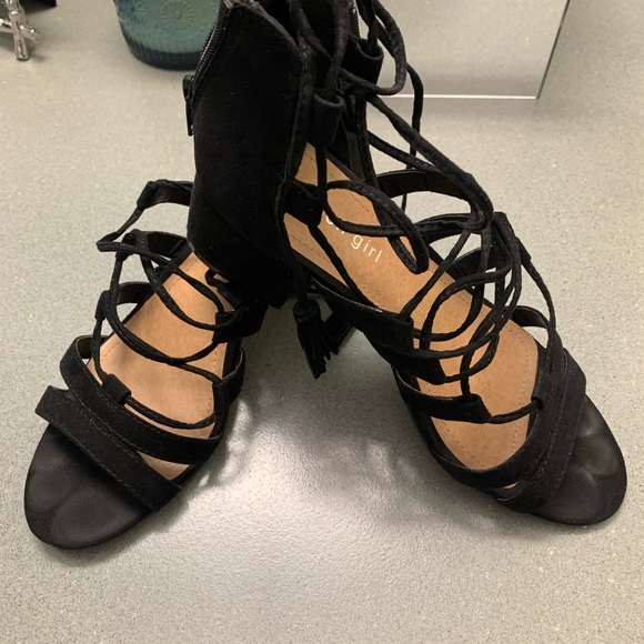 Black ladies Shoes with Comfortable Fit and Stylish Design - Picture 7 of 8